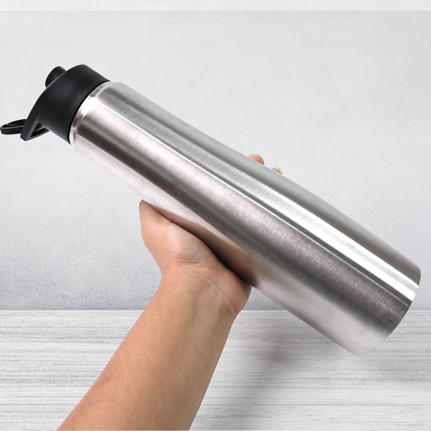 Stainless Steel Double Wall Vacuum-Insulated Drink Water Bottle (1000 ML) Stainless Steel Double Wall Vacuum-Insulated Drink Water Bottle (1000 ML)
